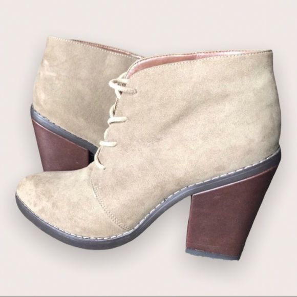 ⚜️ Steve Madden Jaysoni Chunky Heel Ankle Booties ⚜️ - Picture 3 of 10